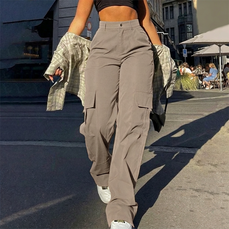 Pantaloni cargo eleganti e aderenti da donna